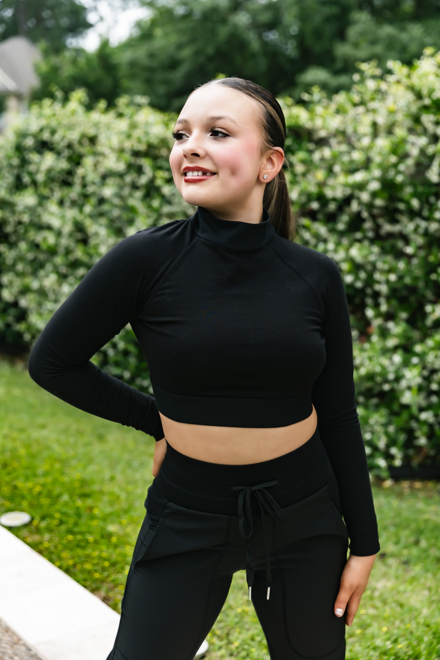 LONG SLEEVE CROP TOP