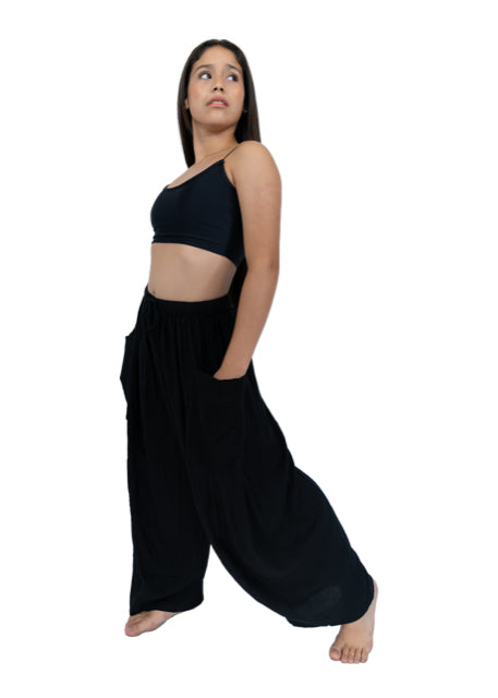 OVERSIZED PANT WITH POCKETS